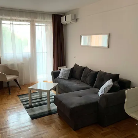Apartment Trident *